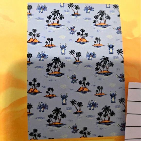 NWT Disney Stitch with Palm Tree Design Throw Blanket, Hawaii - Picture 2 of 6